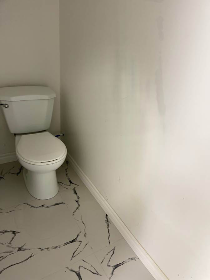 Mahsa Nikafkar's room