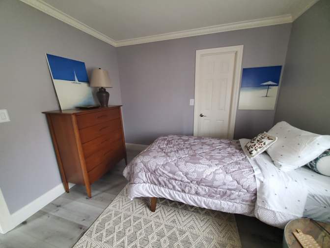 Kyong's room