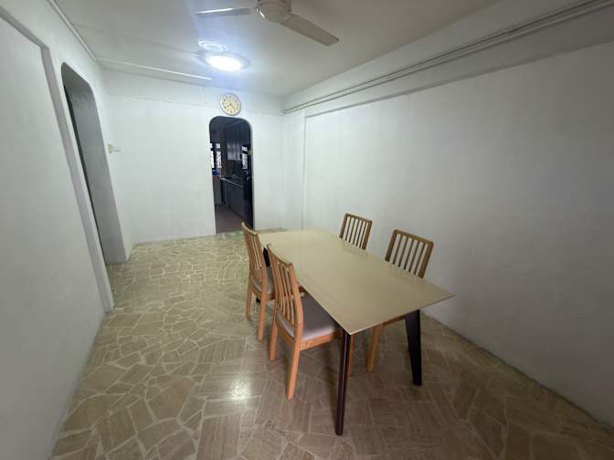 E Rental's room