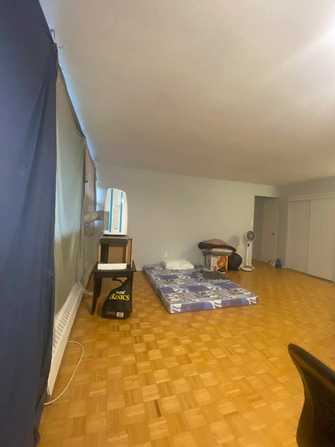 Ali's room
