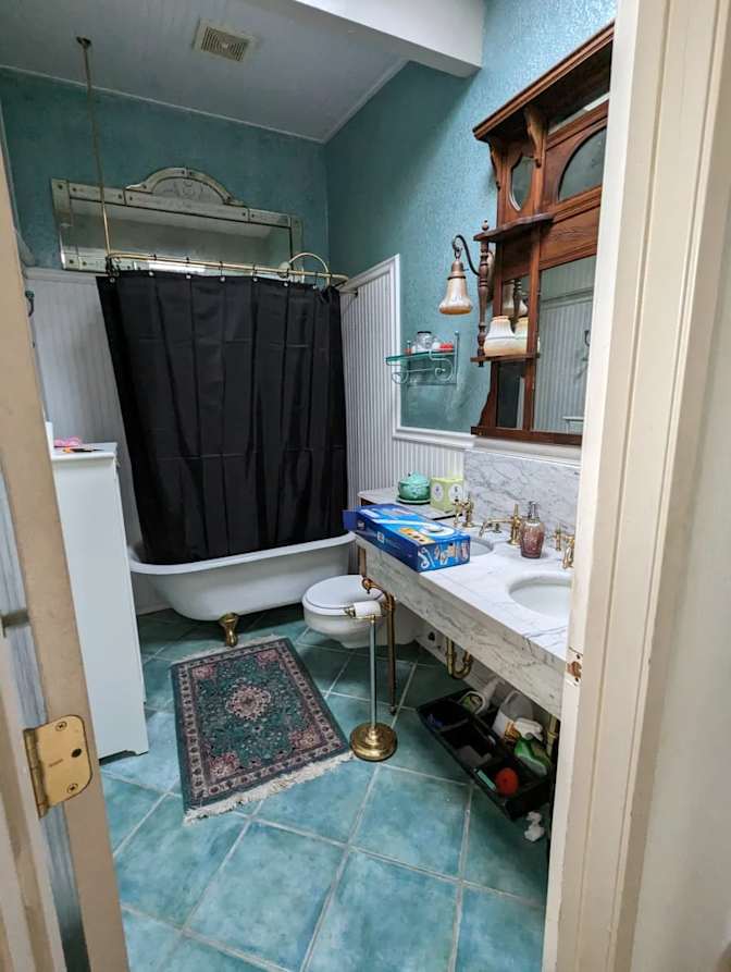 Max's room
