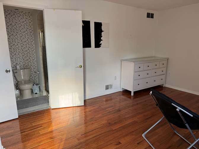 Yafreisy's room