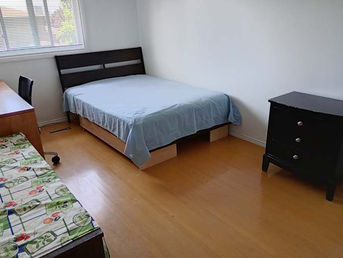 Alice's room