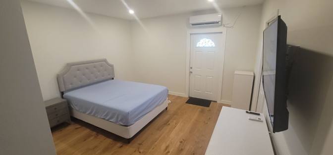 Adriana Saavedra's room