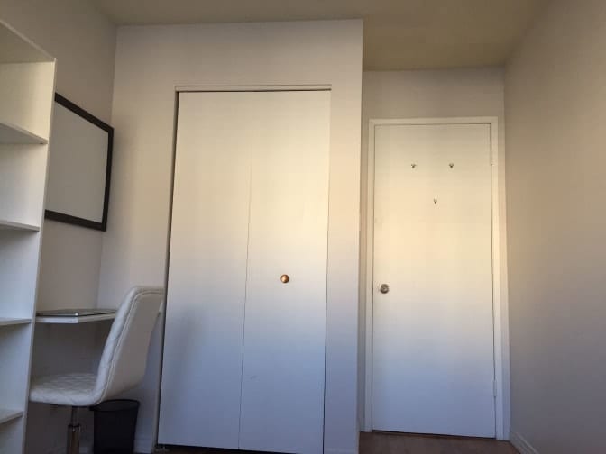 The Roommates's room