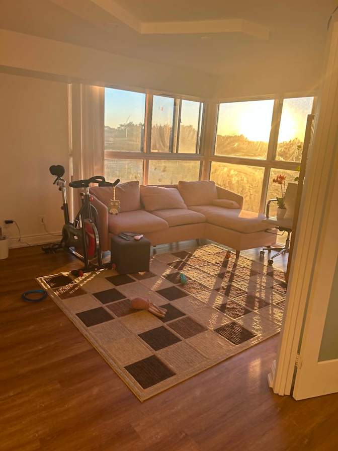 Naomi's room