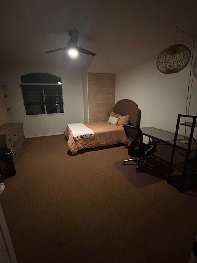 Lisa's room