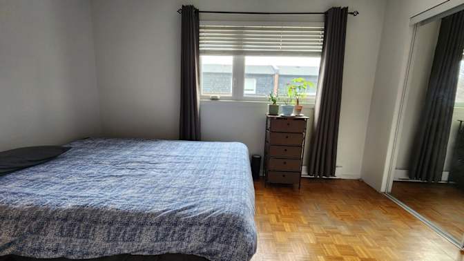 Federico's room
