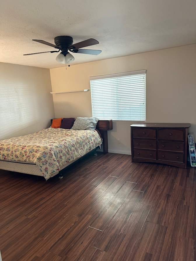 eladio nunez's room