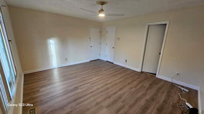 Luis's room