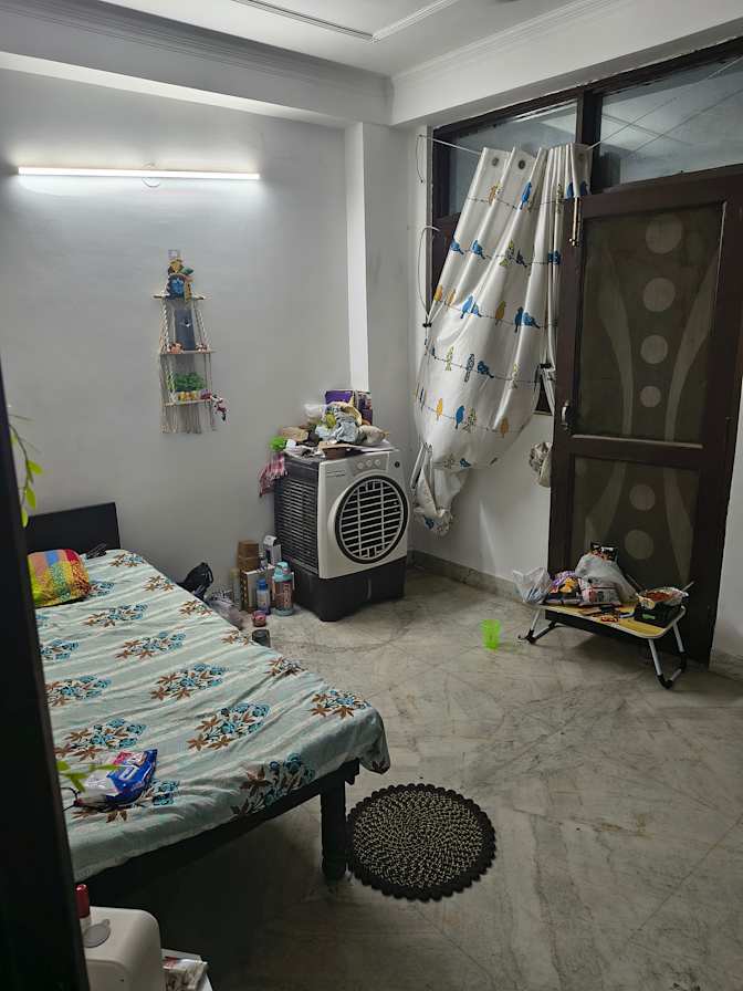Isha's room