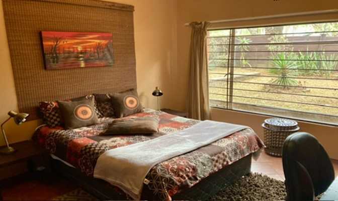 Jos Milne's room