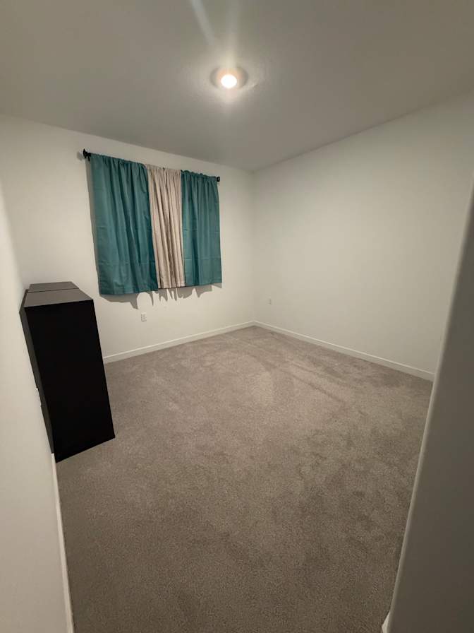 Lan's room