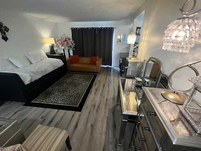 Mark's room