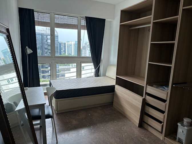 Fe's room