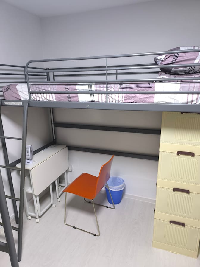 Henry's room