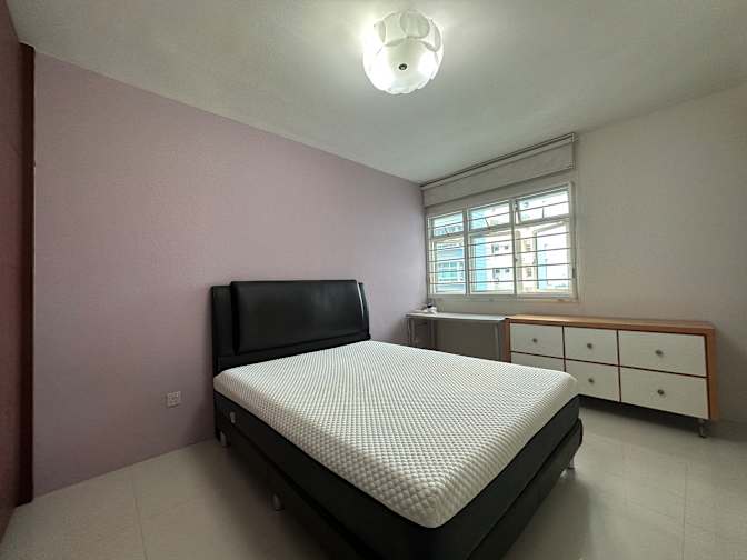 Oneleng's room