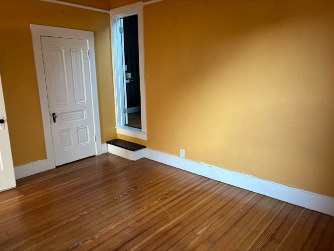 Hia's room