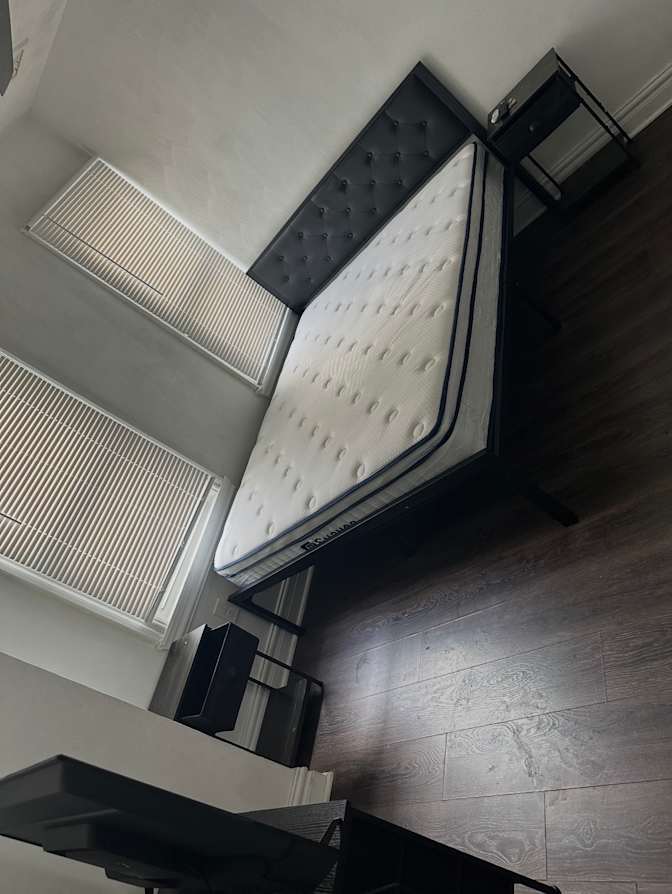 Inisah's room