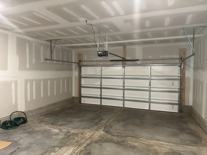 Alcove Rooms's room