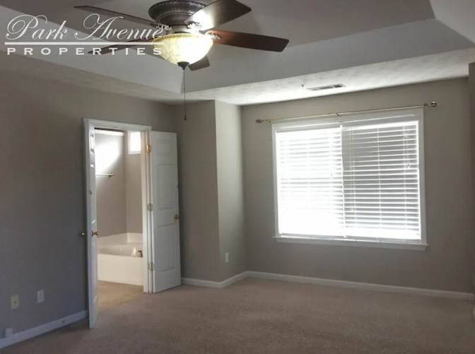 Alcove Rooms's room
