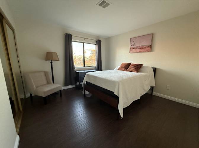 PadSplit's room