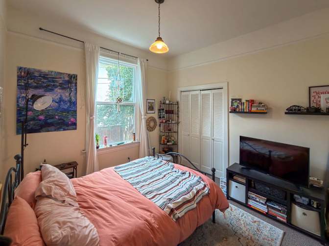 Jasmine's room