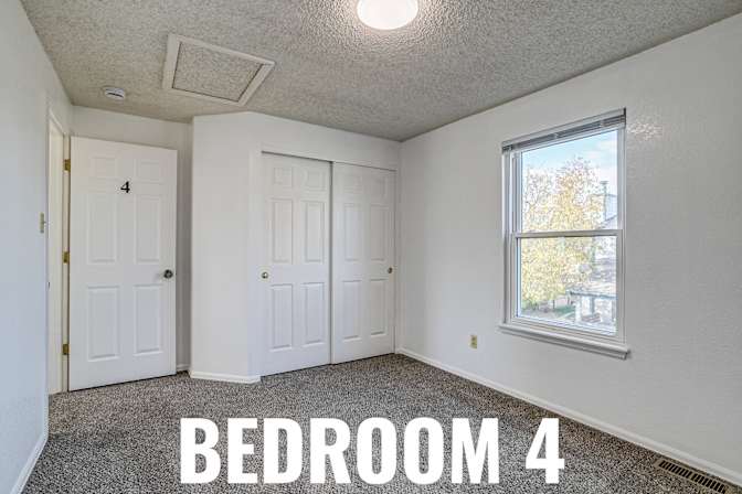 HomeCrew's room