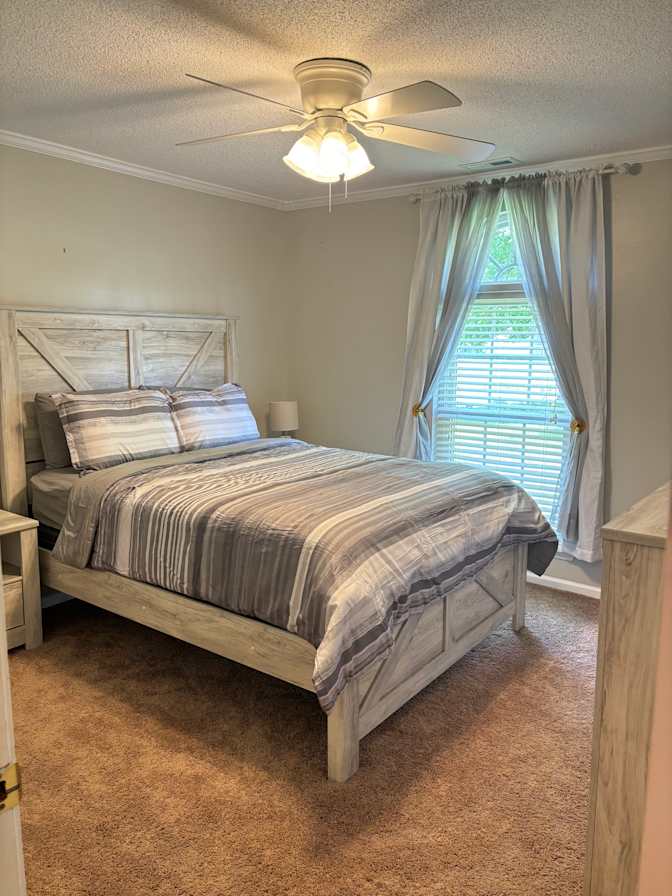 Gustavo's room