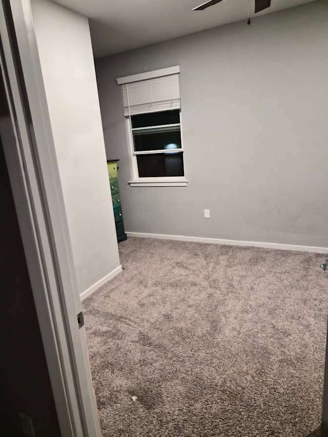 Nayerli's room