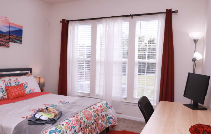 Alcove Rooms's room