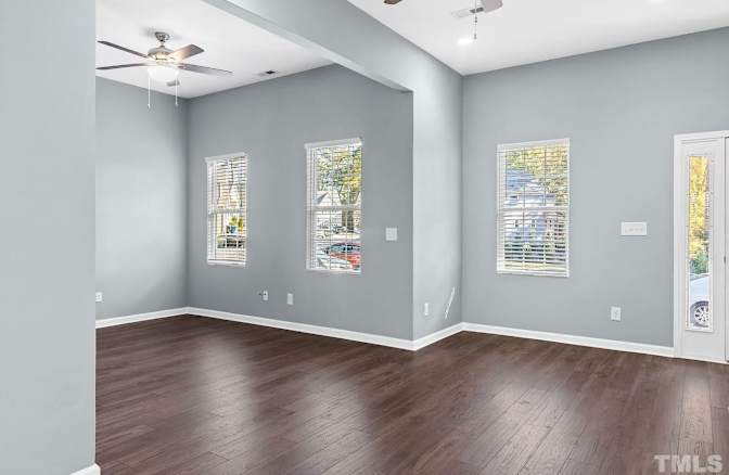 Alcove Rooms's room