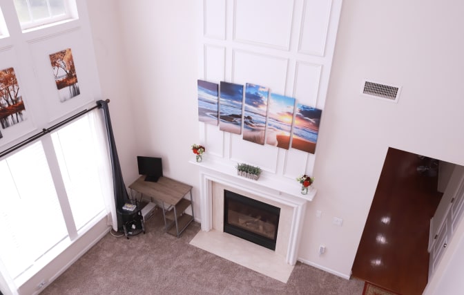 Alcove Rooms's room