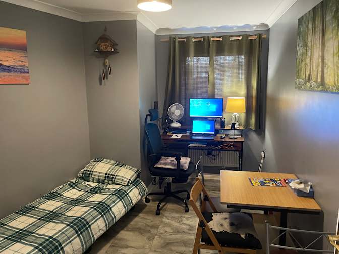 Saj's room
