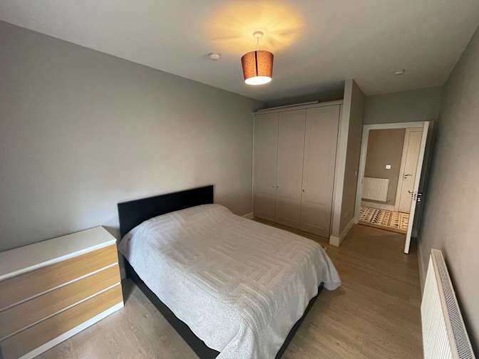 Moty's room