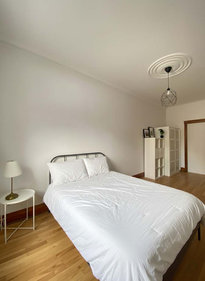 HelloMontreal's room