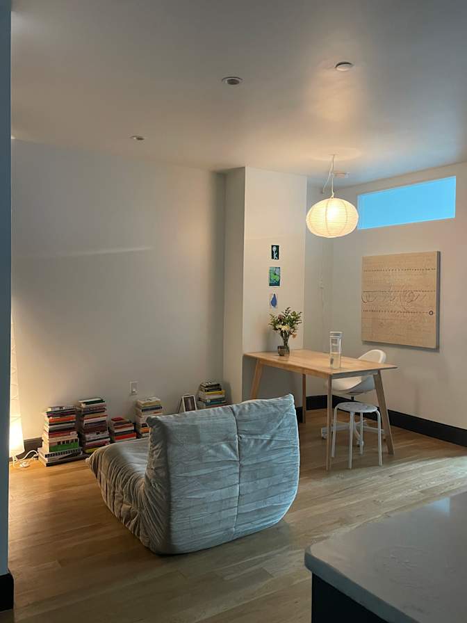 Jeewon's room