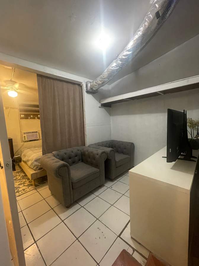 Pau's room