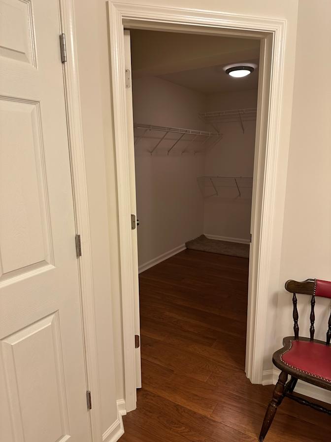 Mahsa Azimi's room
