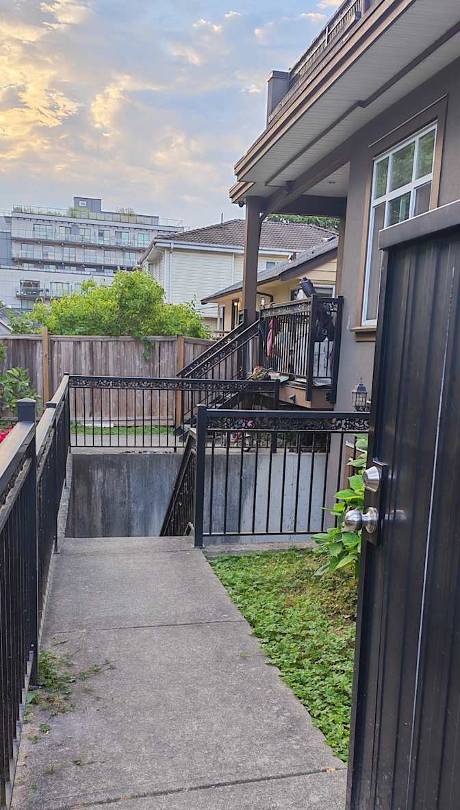 East 41st Avenue - Photo 6