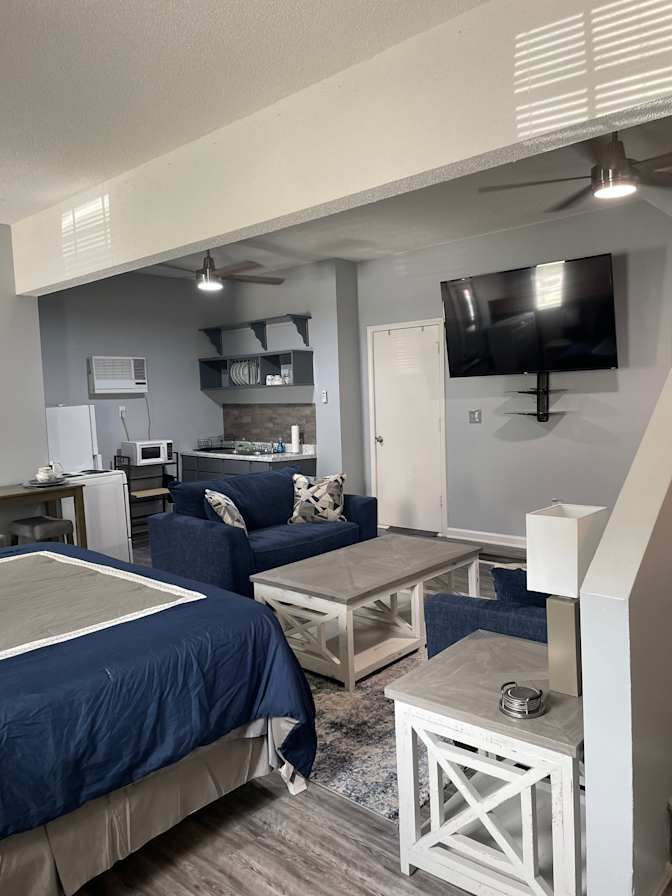 Truluv's room