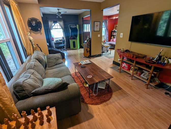 Cameron Wressell's room
