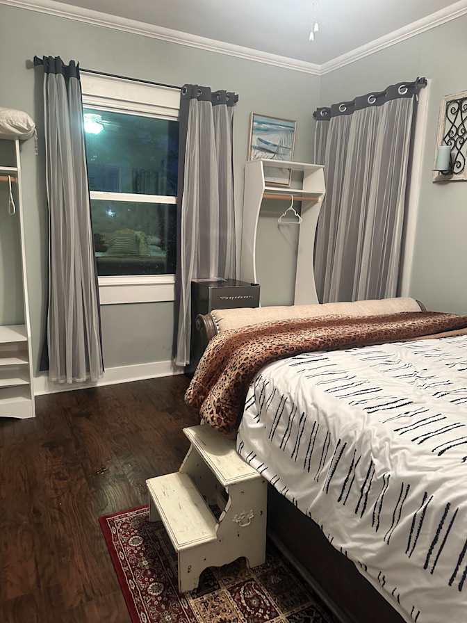 Nnika Tinney-Davis's room