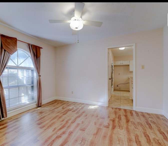 Flip Mendez's room