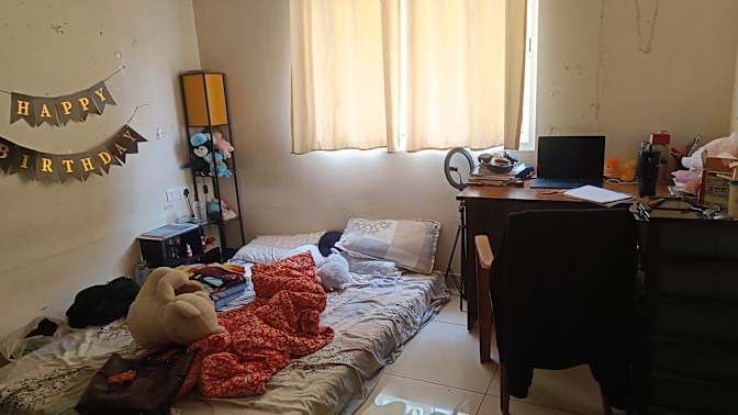Hir's room