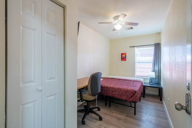 PadSplit's room