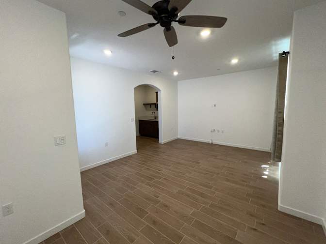 Phong Ho, CA Real Estate Broker's room