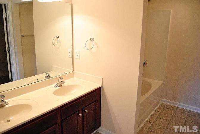Alcove Rooms's room