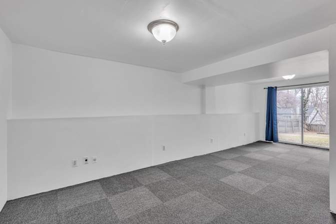 lifedoorrentals's room