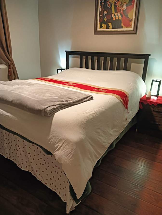 Dennis's room
